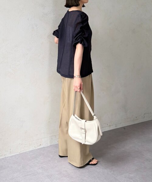 Thevon(ゼボン)の「袖シャーリング5分袖シアーブラウス(シャツ/ブラウス・レディース・ネイビー/ブルー/オフホワイト・FREE)」の22枚目の写真