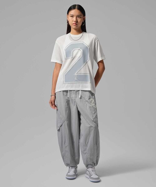 JORDAN BRAND(ジョーダンブランド)の「ジョーダン フライト ウィメンズ クロップド パラシュート パンツ / Jordan Flight Women's Cropped Parachute Pants IW1306-012 Wolf Grey(カーゴパンツ・レディース・グレー・L/XS/XL/S/M)」の13枚目の写真
