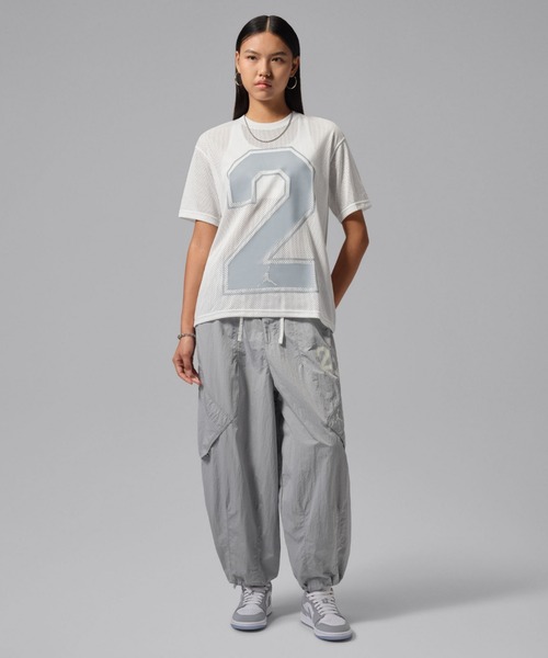 JORDAN BRAND(ジョーダンブランド)の「ジョーダン フライト ウィメンズ クロップド パラシュート パンツ / Jordan Flight Women's Cropped Parachute Pants IW1306-012 Wolf Grey(カーゴパンツ・レディース・グレー・L/XS/XL/S/M)」の7枚目の写真