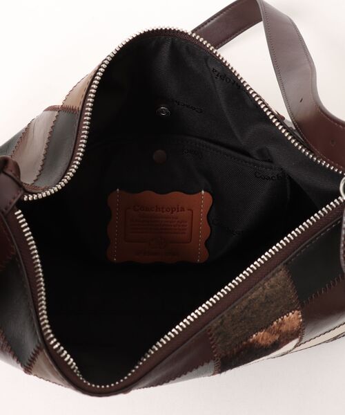 Coachtopia(コーチトピア)の「オルター/エゴ スローチー ショルダー バッグ(ショルダーバッグ・レディース・ブラウン系その他・ONE)」の3枚目の写真