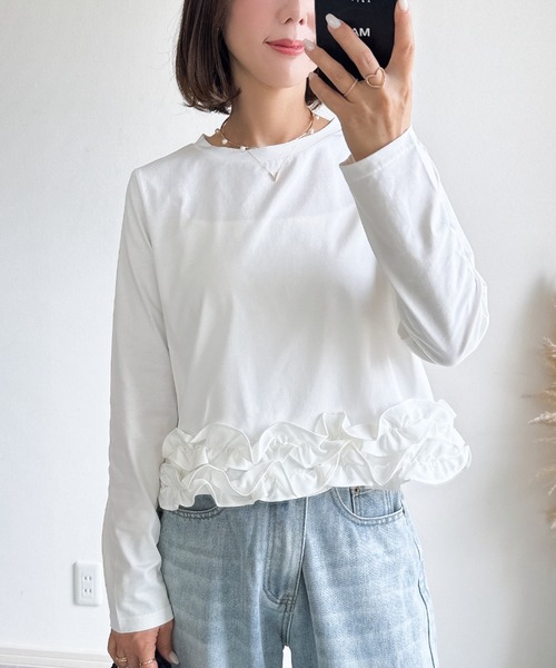 &. NOSTALGIA(アンドドットノスタルジア)の「【ZOZO限定】裾フリルロングTシャツ(接触冷感・UVカット)(Tシャツ/カットソー・レディース・ホワイト/ブラック・M)」の3枚目の写真