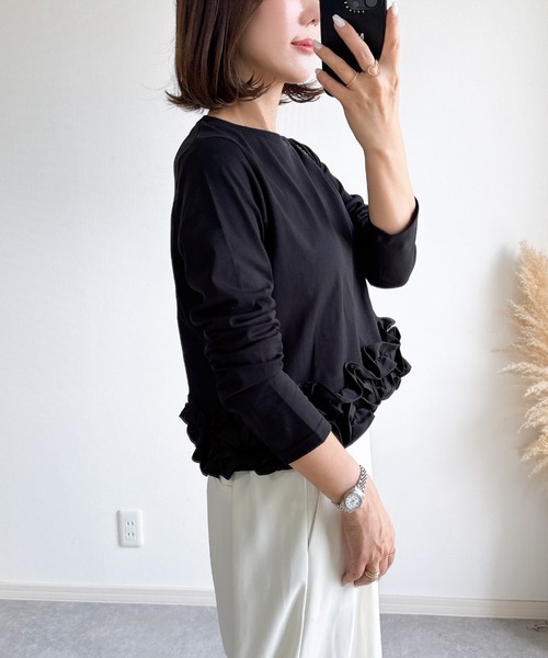 &. NOSTALGIA(アンドドットノスタルジア)の「【ZOZO限定】裾フリルロングTシャツ(接触冷感・UVカット)(Tシャツ/カットソー・レディース・ホワイト/ブラック・M)」の10枚目の写真