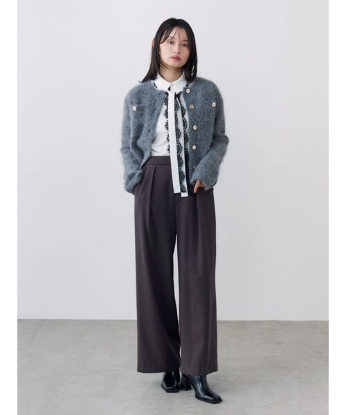TONAL(トーナル)の「レーストリムボウタイシャツ(シャツ/ブラウス・レディース・ネイビー/オフホワイト/グレー・MEDIUM)」の9枚目の写真