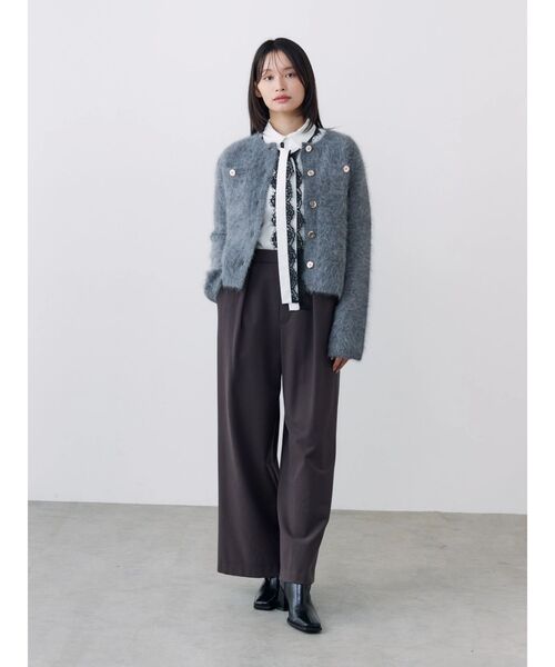 TONAL(トーナル)の「レーストリムボウタイシャツ(シャツ/ブラウス・レディース・ネイビー/オフホワイト/グレー・MEDIUM)」の10枚目の写真