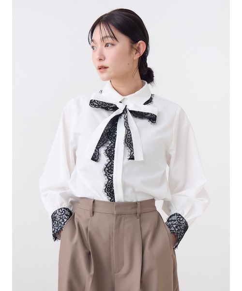 TONAL(トーナル)の「レーストリムボウタイシャツ(シャツ/ブラウス・レディース・ネイビー/オフホワイト/グレー・MEDIUM)」の1枚目の写真