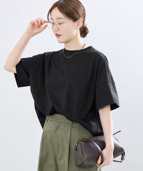 IENA（イエナ）の「ボトルネック ラウンドTシャツ（Tシャツ/カットソー・レディース・ブラック/ホワイト/チャコールグレー・FREE）」の8枚目の写真