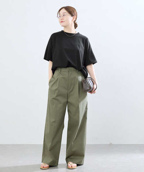 IENA（イエナ）の「ボトルネック ラウンドTシャツ（Tシャツ/カットソー・レディース・ブラック/ホワイト/チャコールグレー・FREE）」の11枚目の写真