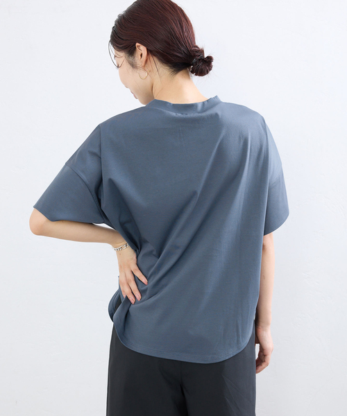 IENA（イエナ）の「ボトルネック ラウンドTシャツ（Tシャツ/カットソー・レディース・ブラック/ホワイト/チャコールグレー・FREE）」の17枚目の写真