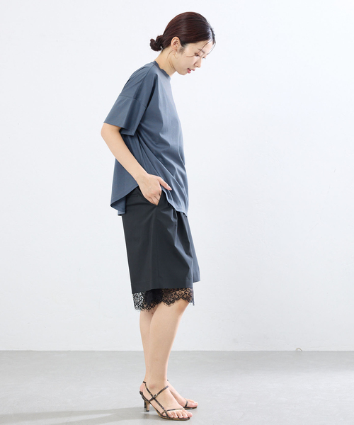 IENA（イエナ）の「ボトルネック ラウンドTシャツ（Tシャツ/カットソー・レディース・ブラック/ホワイト/チャコールグレー・FREE）」の21枚目の写真