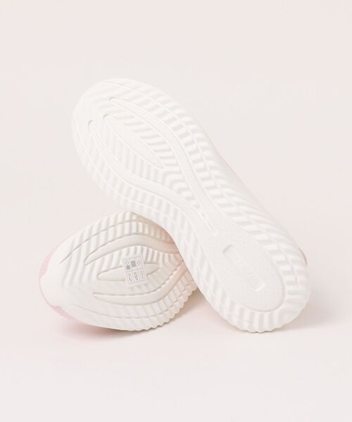 SKECHERS（スケッチャーズ）の「RESHIFT（スニーカー・レディース・ピンク/ベージュ/ブラック×ブラック・23.0cm/24.0cm/25.0cm/22.5cm/23.5cm/24.5cm）」の5枚目の写真