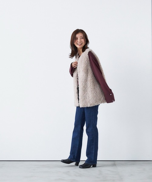 YANUK(ヤヌーク)の「スリムストレート"ANNETTE"(デニムパンツ・レディース・インディゴブルー・25inch/24inch/23inch/22inch/21inch/27inch/26inch)」の3枚目の写真