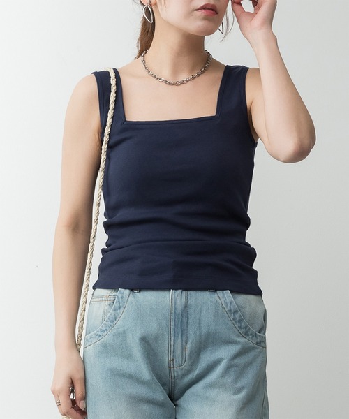 ElegChic(エレグシック)の「カップ付きスクエアーネックタンクトップ(タンクトップ・レディース・オフホワイト/カーキ/ネイビー/チャコールグレー/ブラック/杢グレー/グレイッシュベージュ・XXL/XL/L/M/4L)」の2枚目の写真