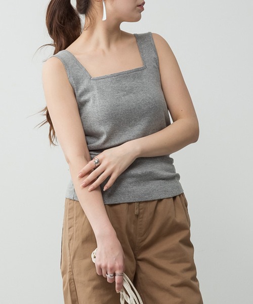 ElegChic(エレグシック)の「カップ付きスクエアーネックタンクトップ(タンクトップ・レディース・オフホワイト/カーキ/ネイビー/チャコールグレー/ブラック/杢グレー/グレイッシュベージュ・XXL/XL/L/M/4L)」の17枚目の写真