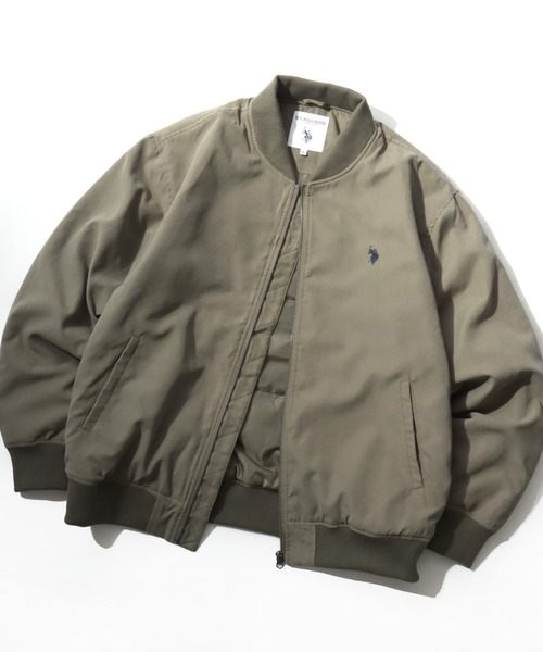 U.S. POLO ASSN.(ユーエスポロアッスン)の「U.S. POLO ASSN./ユーエスポロアッスン Batting Rib Blouson/オーバーサイズ 中綿 ファイバーダウン ショート丈 リブブルゾン/MA-1ジャケット/レディース メンズ(ブルゾン・メンズ・ライトブラウン/ブラック/カーキ・M/L/LL)」の3枚目の写真