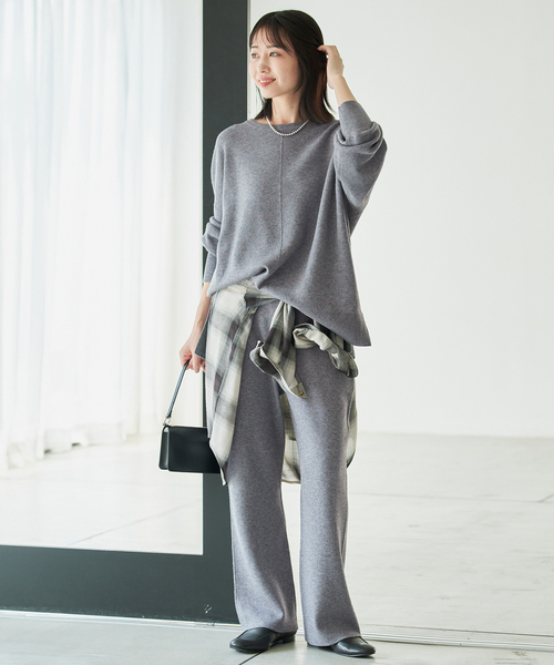 SLOBE IENA(スローブイエナ)の「《WEB限定カラーあり/》ウォッシャブルスムースクルーネックプルオーバー(ニット/セーター・レディース・ネイビー/チャコールグレー/レッド/カーキ・FREE)」の12枚目の写真