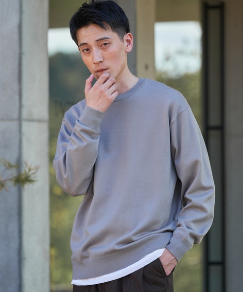 URBAN RESEARCH DOORS(アーバンリサーチドアーズ)の「『UR TECH』200日ニット クルーネック(ニット/セーター・メンズ・グレー/チャコールグレー/ブラウン系その他/ロイヤルブルー・LARGE/X-LARGE/MEDIUM)」の1枚目の写真