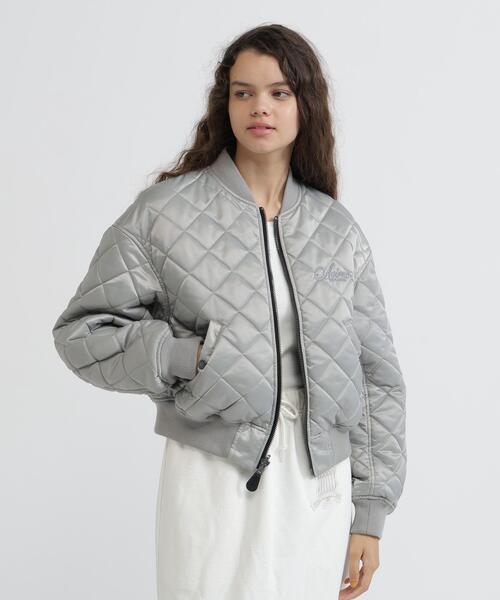 AVIREX(アヴィレックス)の「REVERSIBLE QUILTED VARSITY JACKET(ブルゾン・レディース・ブラック/シルバー・S/M)」の1枚目の写真