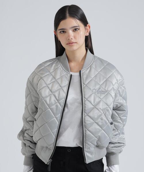 AVIREX(アヴィレックス)の「REVERSIBLE QUILTED VARSITY JACKET(ブルゾン・レディース・ブラック/シルバー・S/M)」の20枚目の写真