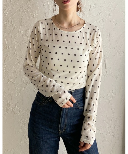 She's Closet(シーズクローゼット)の「クルーネック長袖 ドットシアーロングTシャツトップス(Tシャツ/カットソー・レディース・グレー/ブラウン/オフホワイト/チャコールグレー・FREE)」の20枚目の写真
