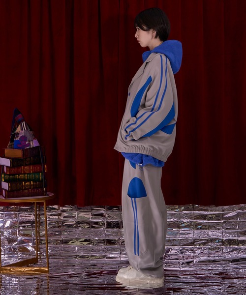 Nora Lily(ノラリリー)の「【Nora Lily】Line Track Jersey Barrel Cargo Pants(その他パンツ・レディース・モカ/ネイビー/ライトグレー・FREE)」の9枚目の写真