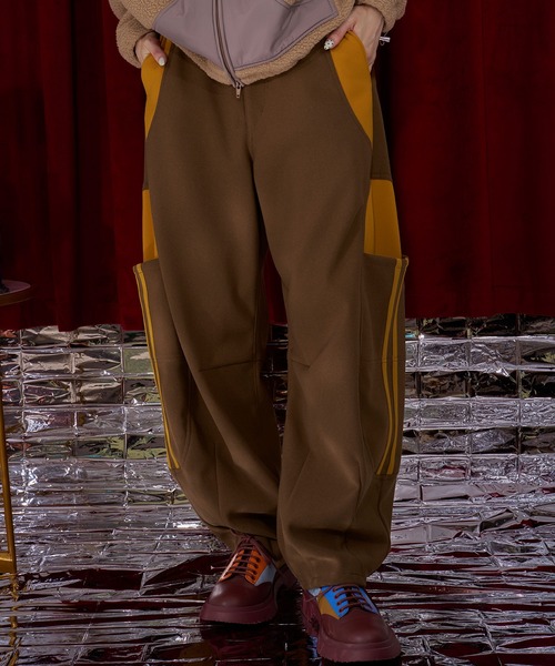 Nora Lily(ノラリリー)の「【Nora Lily】Line Track Jersey Barrel Cargo Pants(その他パンツ・レディース・モカ/ネイビー/ライトグレー・FREE)」の13枚目の写真
