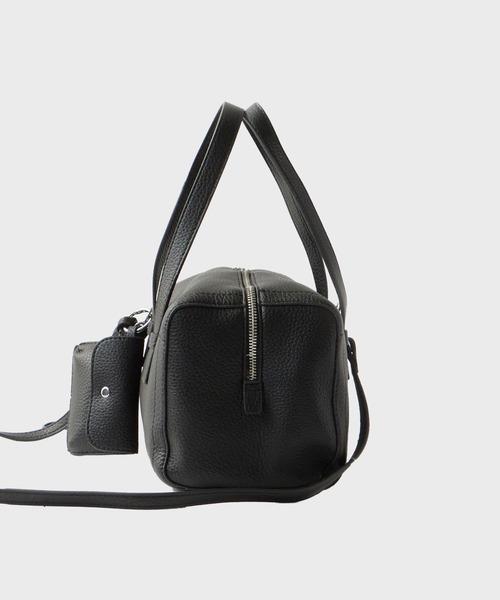 UNSTOA(アンストア)の「2way Embossed Handbag with Mini Pouch 秋服 冬服(ショルダーバッグ・レディース・ブルー/グレー/アイボリー/ブラック・FREE)」の5枚目の写真