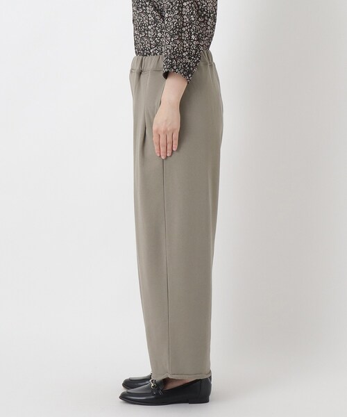 one'sterrace（ワンズテラス）の「裏毛カットソー ウエストタックパンツ（その他パンツ・レディース・ブラック系8/ブラウン系8・02）」の4枚目の写真