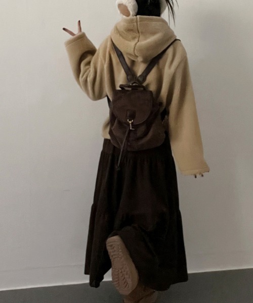 Emilie(エミリー)の「コーデュロイ ティアードフレアロングスカート(スカート・レディース・ベージュ/ブラウン/ブラック・FREE)」の20枚目の写真