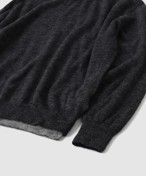 crepuscule(クレプスキュール)の「crepuscule / クレプスキュール W/G Mohair Mix Reversible P/O(ニット/セーター・メンズ・ブラック/チャコールグレー・1/2)」の3枚目の写真
