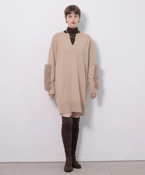 CADUNE(カデュネ)の「ファー付きミニニットワンピース(ワンピース・レディース・チャコールグレー/レッド/ネイビー/ベージュ・38/36)」の22枚目の写真