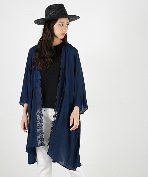 MOUSSY（マウジー）の「LACE COMBI CHIFFON GOWN F（カーディガン/ボレロ・レディース・ホワイト/ブラック/ネイビー・FREE）」の3枚目の写真