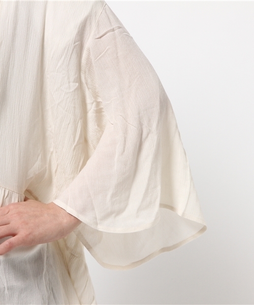 MOUSSY（マウジー）の「LACE COMBI CHIFFON GOWN F（カーディガン/ボレロ・レディース・ホワイト/ブラック/ネイビー・FREE）」の12枚目の写真