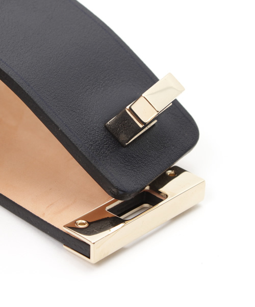 MAISON BOINET（メゾンボワネ）の「MAISON BOINET バングル（バングル/リストバンド・レディース・ベージュ/ネイビー・MEDIUM）」の3枚目の写真