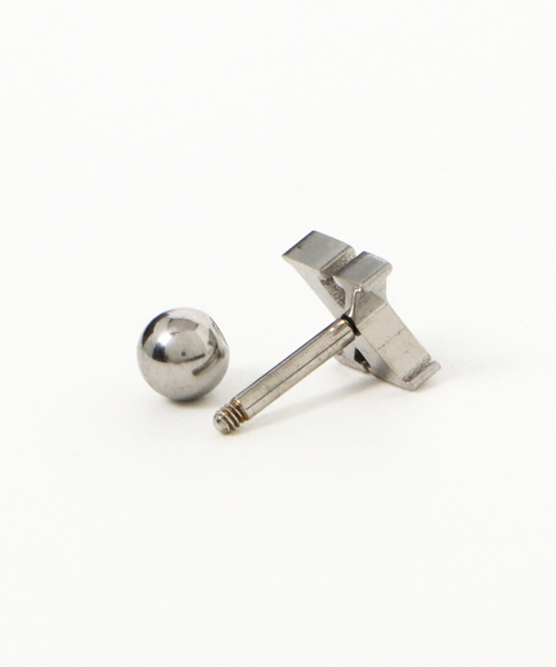 ANCHOR(アンカー)の「アルファベットピアス X(ピアス(片耳用)・メンズ・シルバー・FREE)」の3枚目の写真