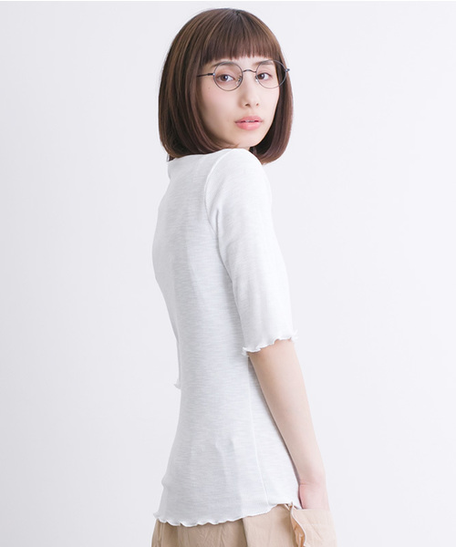 MERLOT(メルロー)の「フリルハイネックリブトップス1029(Tシャツ/カットソー・レディース・オフホワイト/グレー/ブラック/ピンク・FREE)」の2枚目の写真