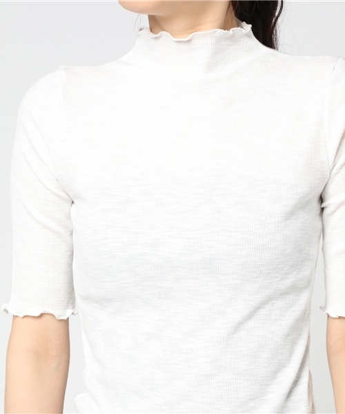 MERLOT(メルロー)の「フリルハイネックリブトップス1029(Tシャツ/カットソー・レディース・オフホワイト/グレー/ブラック/ピンク・FREE)」の8枚目の写真
