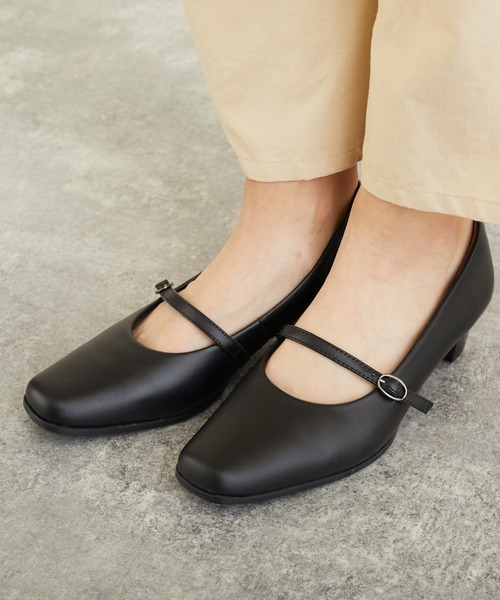 LUGG NAGG(ラグナグ)の「【Le son/ル ソン】牛革 カウレザーワンストラップスクエアパンプス(パンプス・レディース・ブラック・21.5/22/26/25/22.5/24/23.5/24.5/23/25.5)」の12枚目の写真