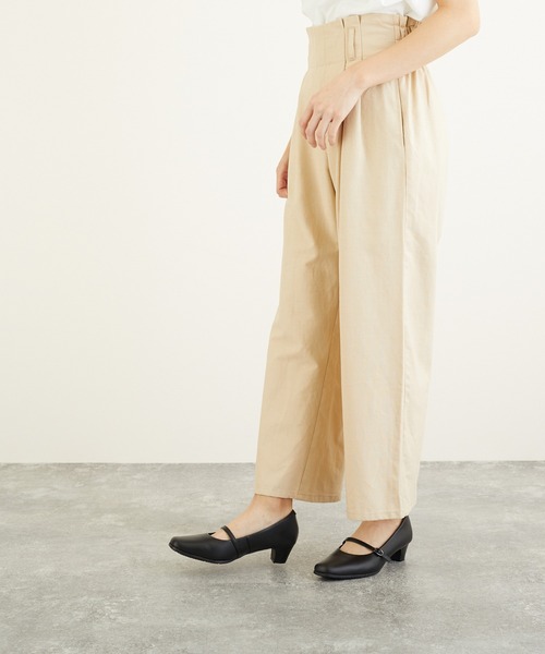 LUGG NAGG(ラグナグ)の「【Le son/ル ソン】牛革 カウレザーワンストラップスクエアパンプス(パンプス・レディース・ブラック・21.5/22/26/25/22.5/24/23.5/24.5/23/25.5)」の10枚目の写真