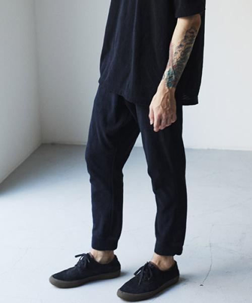 THING FABRICS（シングファブリックス）の「tHING FABRICS/シングファブリックス Easy pant (Short Pile)（その他パンツ・メンズ・ブラック/グレー/ネイビー・0/1）」の2枚目の写真