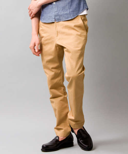 BEAUTY&YOUTH UNITED ARROWS（ビューティーアンドユースユナイテッドアローズ）の「by ∴ チノ サルエル ノープリーツパンツ◆（チノパンツ・メンズ・ブラック/ベージュ・SMALL/MEDIUM/LARGE/X-LARGE）」の4枚目の写真