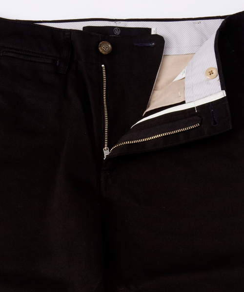 BEAUTY&YOUTH UNITED ARROWS（ビューティーアンドユースユナイテッドアローズ）の「by ∴ チノ サルエル ノープリーツパンツ◆（チノパンツ・メンズ・ブラック/ベージュ・SMALL/MEDIUM/LARGE/X-LARGE）」の8枚目の写真