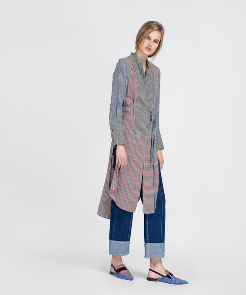 CHARLES & KEITH(チャールズ & キース)の「ポインテッドスリングバックローファー / POINTED SLINGBACK LOAFERS(ローファー・レディース・ブルー/ブラック/オレンジ・22.5cm/23.5cm/23cm/24.5cm/25cm)」の14枚目の写真