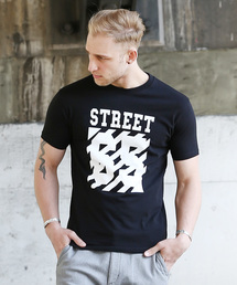 クルーネックプリントTシャツ