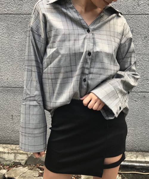 ENVYM（アンビー）の「バックボタンＳＨ（シャツ/ブラウス・レディース・グレー/ブラウン・FREE）」の5枚目の写真