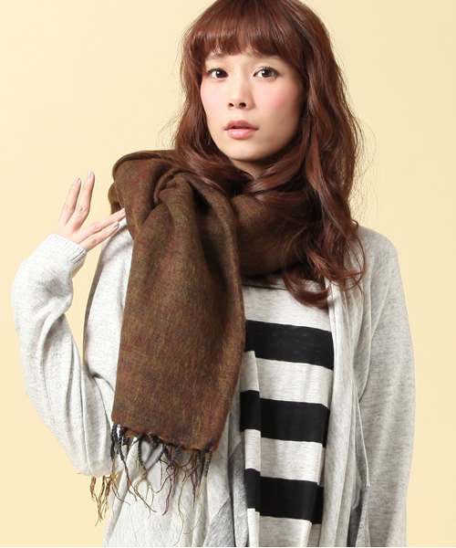 alcali（アルカリ）の「厚手シャンブレー大判ストール（ストール/ショール・レディース・グレー/チャコール/グレイッシュベージュ/カーキ/オレンジ・FREE）」の2枚目の写真