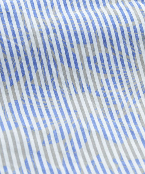 KATHARINE HAMNETT LONDON （キャサリンハムネットロンドン）の「FLOWER PRINT / フラワープリントシャツ（シャツ/ブラウス・メンズ・ブルー/ピンク/ストライプ・MEDIUM/LARGE/AL）」の5枚目の写真