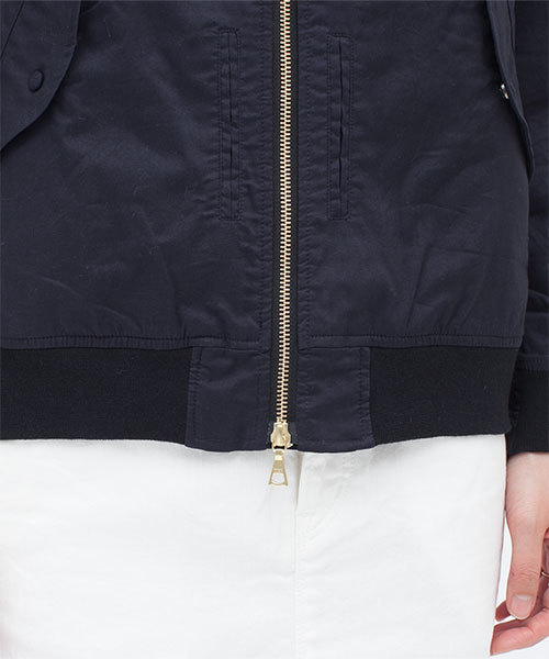 NANO universe（ナノユニバース）の「ミリタリーZIPUPブルゾン（ブルゾン・レディース・オフホワイト/カーキ/ネイビー・FREE）」の9枚目の写真