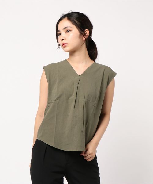 KOBE LETTUCE（コウベレタス）の「バックオープンねじりノースリーブトップス【セットアップOK】（シャツ/ブラウス・レディース・ライトベージュ/カーキ/ブルー系その他/ブラック/マスタード/グリーン系その他/オフホワイト・FREE）」の4枚目の写真