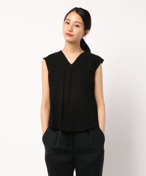 KOBE LETTUCE（コウベレタス）の「バックオープンねじりノースリーブトップス【セットアップOK】（シャツ/ブラウス・レディース・ライトベージュ/カーキ/ブルー系その他/ブラック/マスタード/グリーン系その他/オフホワイト・FREE）」の2枚目の写真