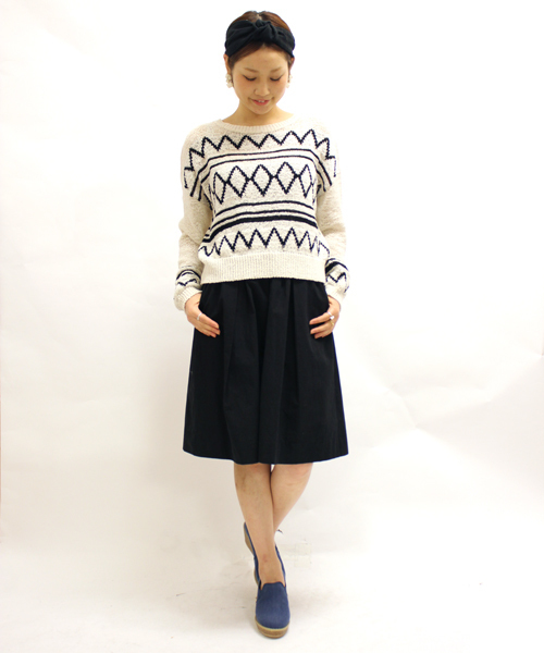 mystic(ミスティック)の「ハリ感タックギャザースカート(スカート・レディース・ブラック/イエロー/オフホワイト/レッド・フリ-)」の3枚目の写真